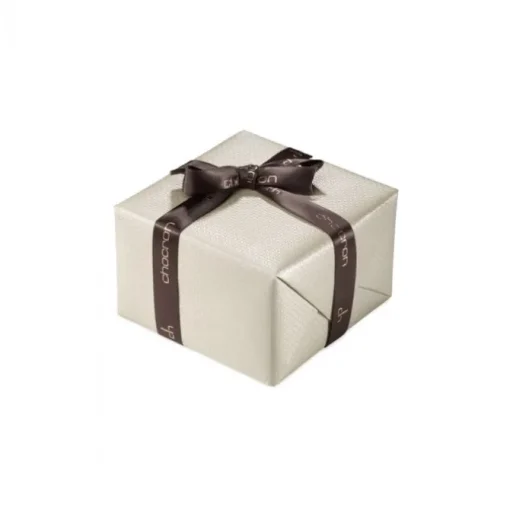 Colgante de oro amarillo con flor de pavé de diamantes