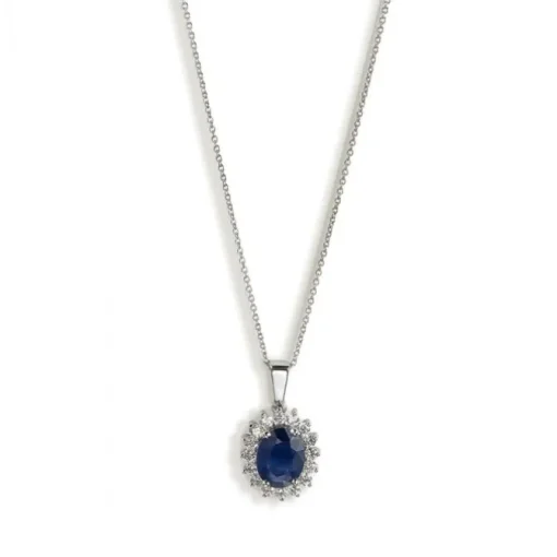 Colgante de oro blanco con zafiro oval y orla de diamantes