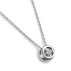 Colgante de oro blanco con diamante en chatón