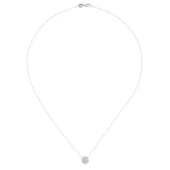 Colgante de oro blanco con flor de diamantes en garra