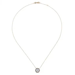 Colgante de oro rosa con flor de diamantes y orla de diamantes marrones