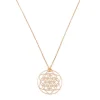 Collar Flower of life de oro rosa con un discreto diamante en el colgante