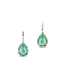 Pendientes de oro blanco con doblete de esmeralda y nacar talla marquise con orla de pavé de diamantes