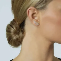 Pendientes trepadores lágrima de oro blanco con diamantes