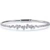 Pulsera rígida "Shiny Drops" de oro blanco con diamantes en chatón y diamantes en 4 garras