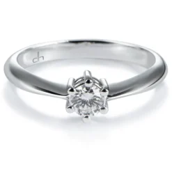 Solitario "Ginebra" de oro blanco con diamante talla brillante 0.20 quilates