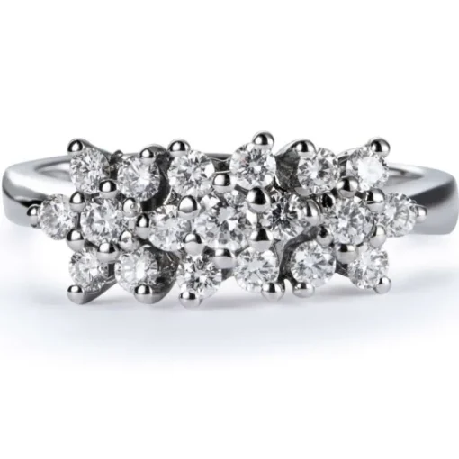 Sortija de oro blanco con 3 rosetas de diamantes en garra