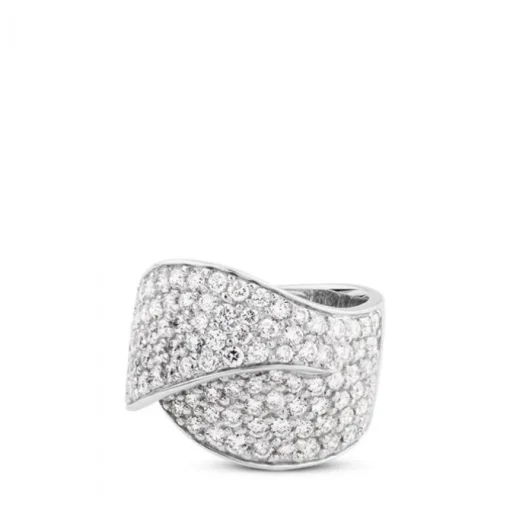 Sortija de oro blanco cruzada con pavé de diamantes