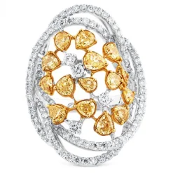 Sortija fantasía de oro blanco con pavé de diamantes y diamantes fancy