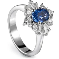 Sortija "Royal Trilogy" de oro blanco zafiro y diamantes